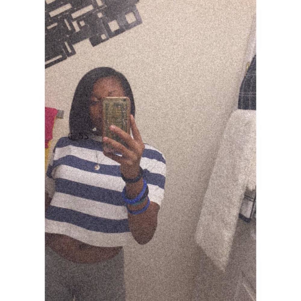 Meet your Posher, Taniya